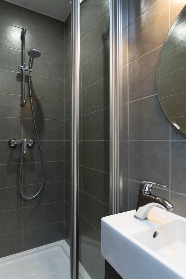 Studette De Charme Neuve Proche Invalides Apartamento Paris Exterior foto