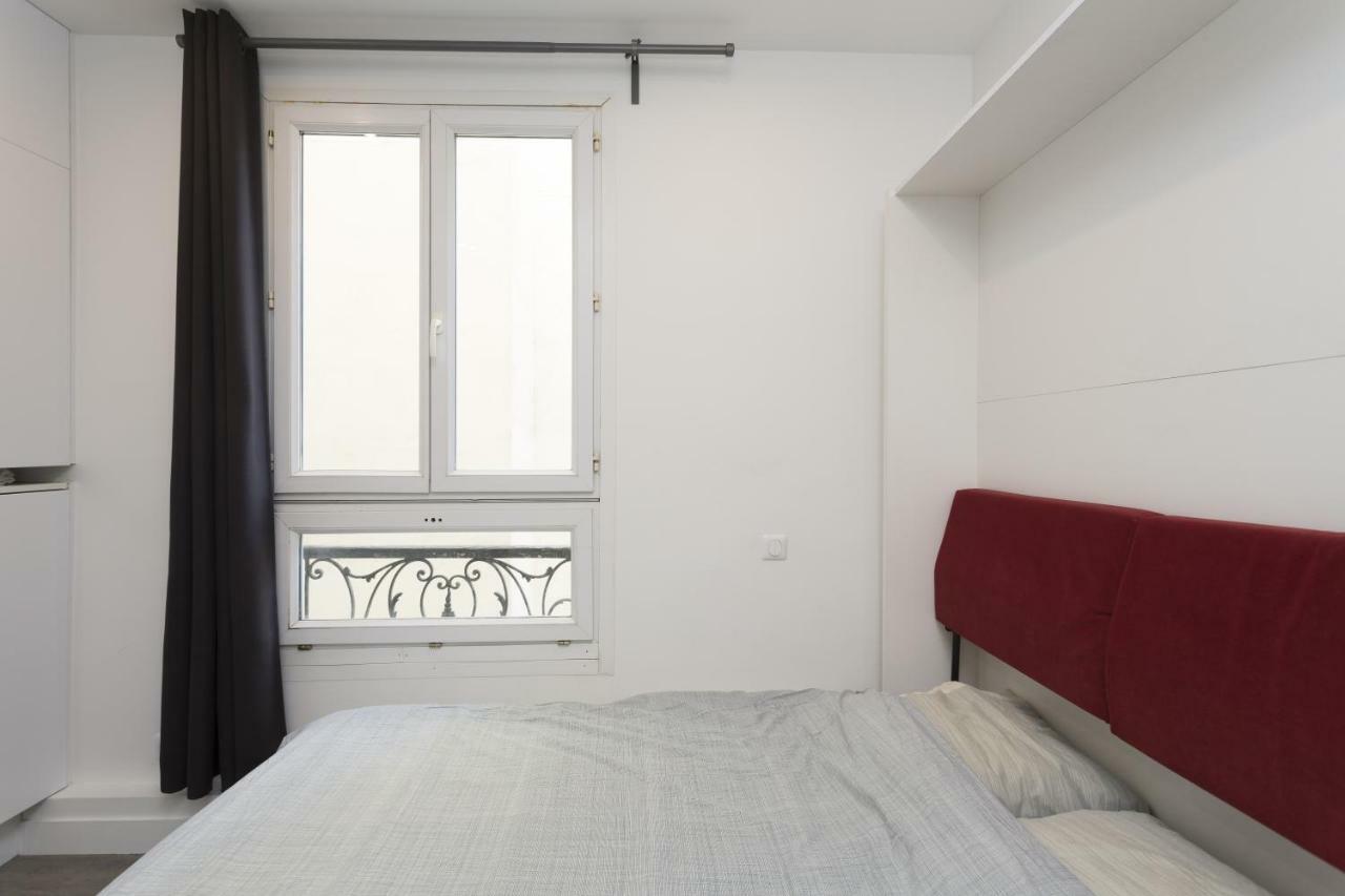 Studette De Charme Neuve Proche Invalides Apartamento Paris Exterior foto