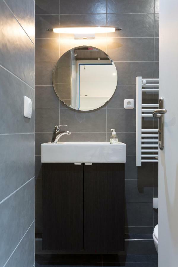 Studette De Charme Neuve Proche Invalides Apartamento Paris Exterior foto